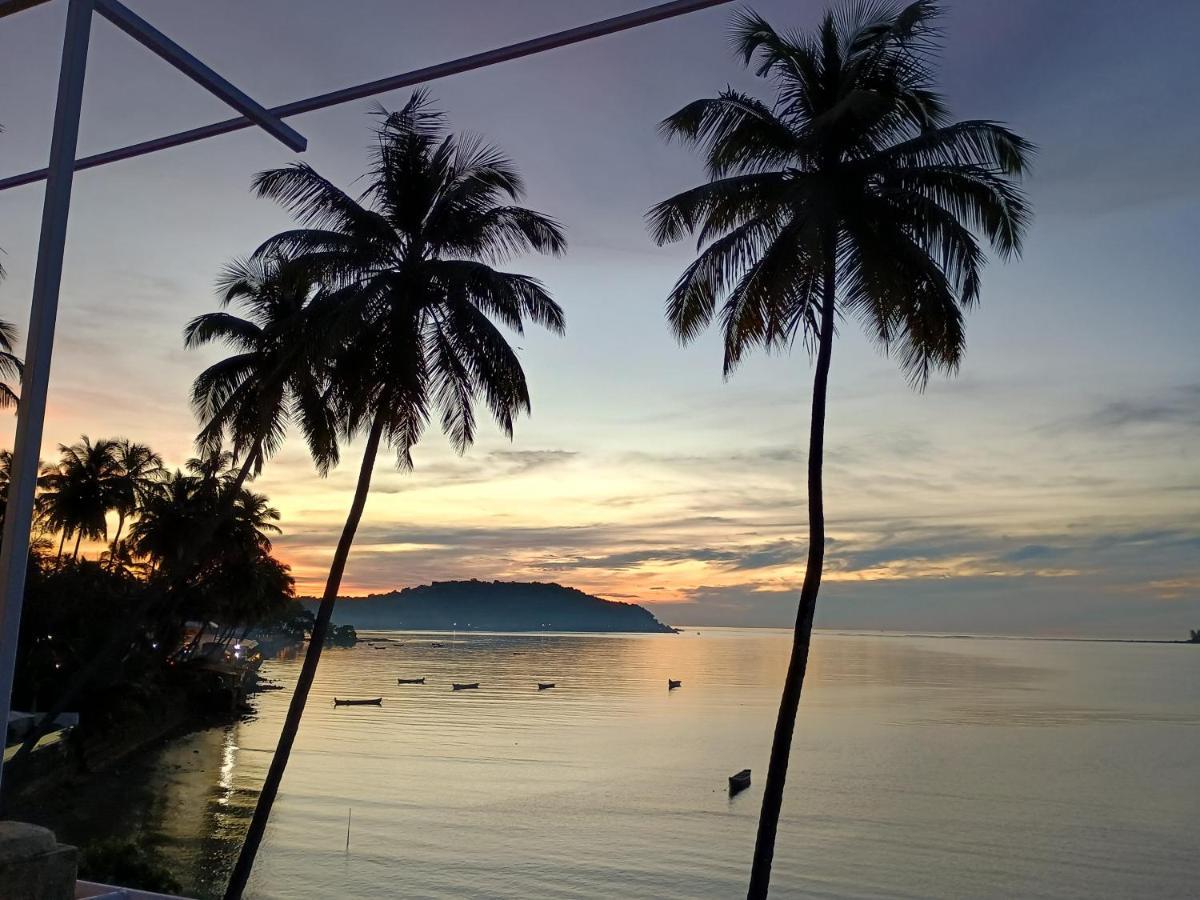 Gs Home On The Bay - Super Sea View Glass Studio Apartment Vagator Bagian luar foto