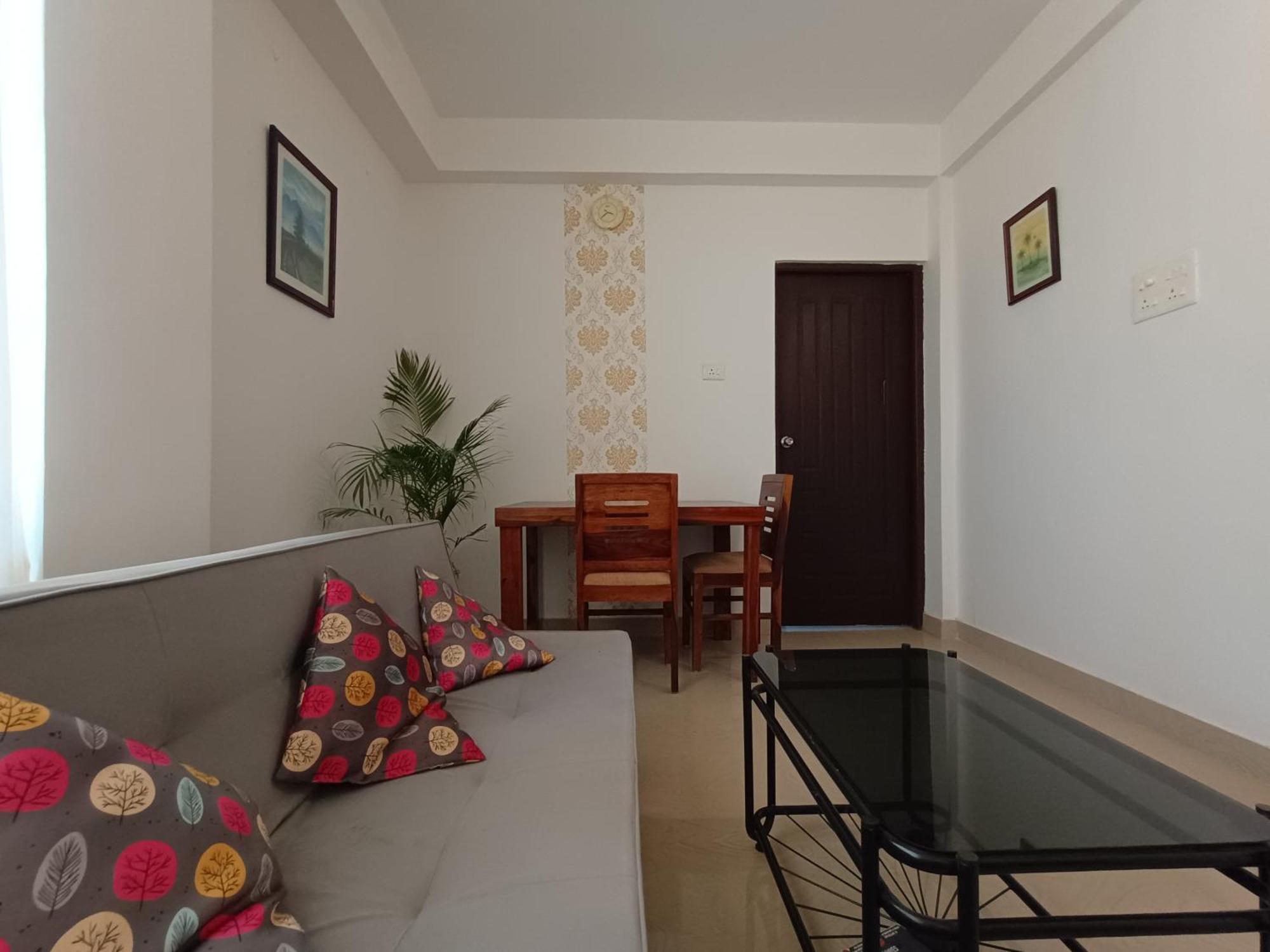 Gs Home On The Bay - Super Sea View Glass Studio Apartment Vagator Bagian luar foto
